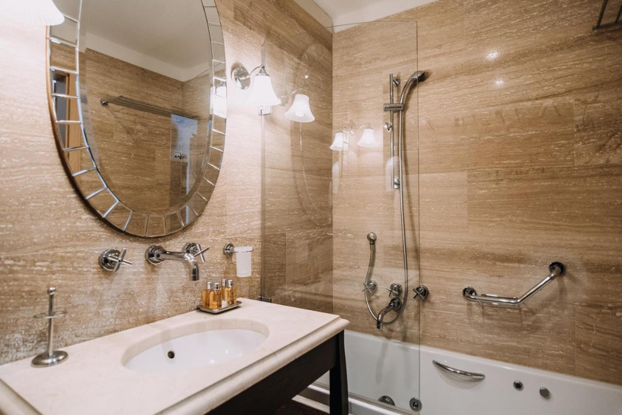 Superior Doppelzimmer mit Poolblick