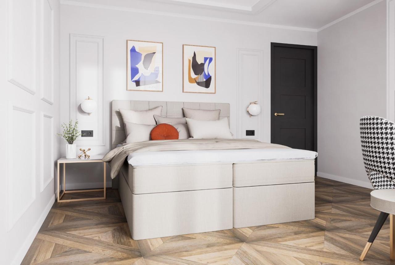 Superior Double Room with Terrace and City View