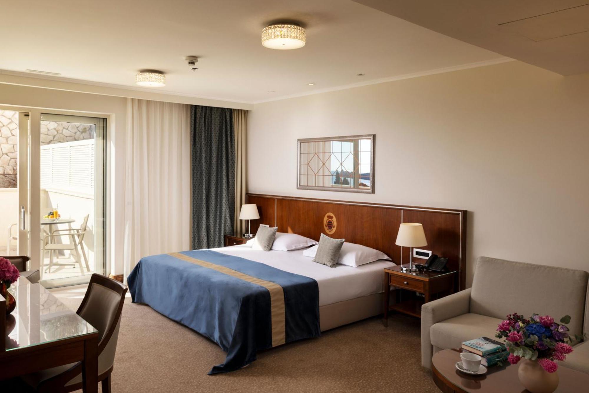 Classic Double or Twin Room Balcony