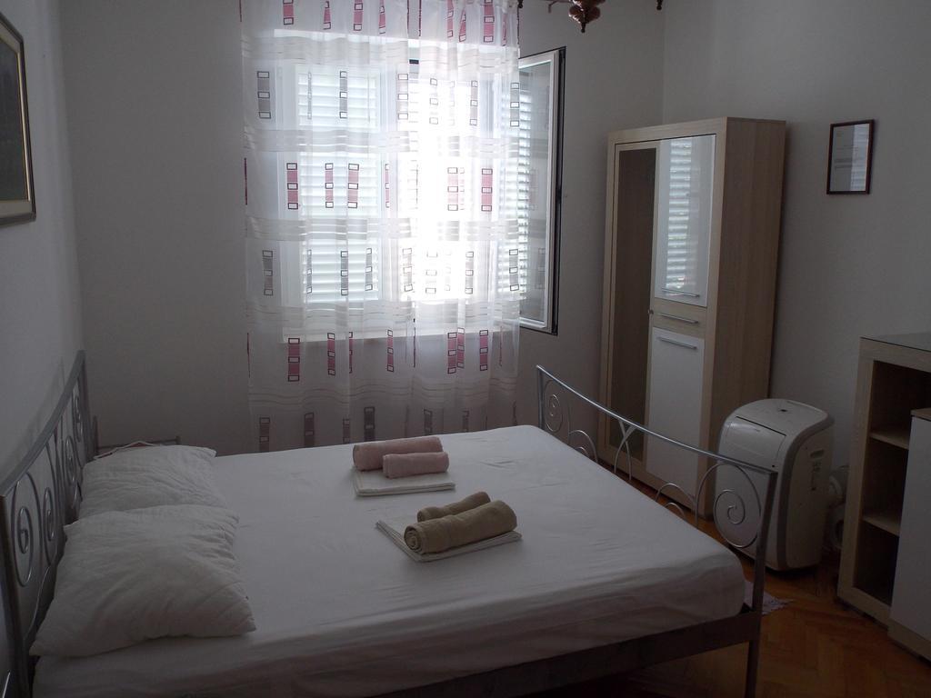 Double Room Private Bathroom
