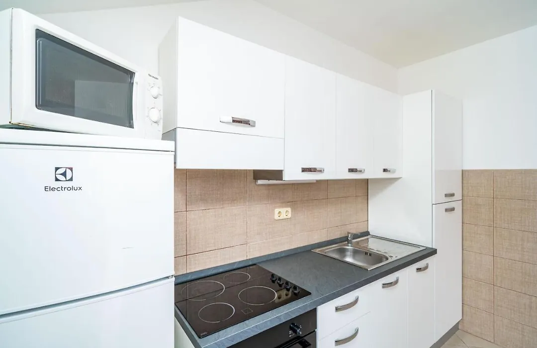 Burum Accommodation B&B-Apartment With Beautiful View-1
