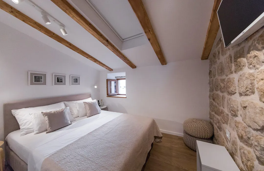 Live Laugh Love Dubrovnik Luxury Rooms-1