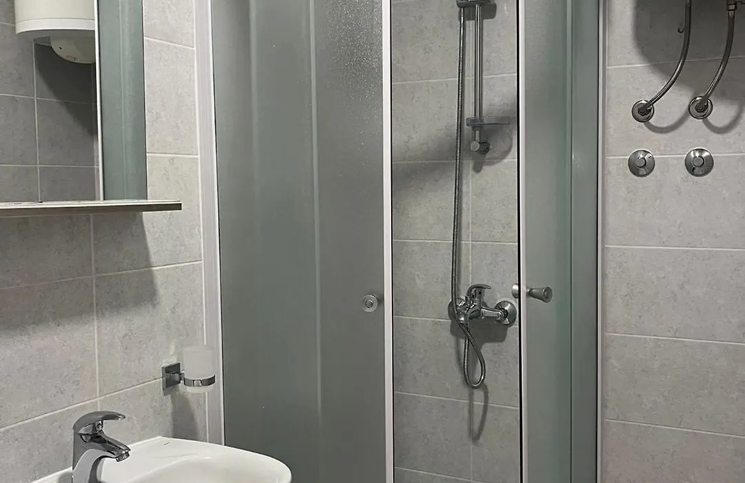 Rooms Lami-1