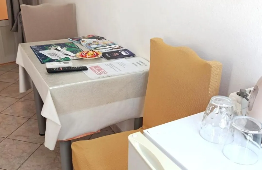 Ava Studio Apartment And Room-1