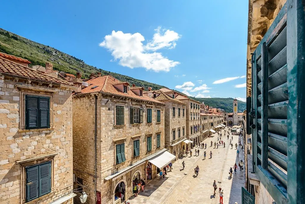 Stradun View En Suite Rooms & Studio-1
