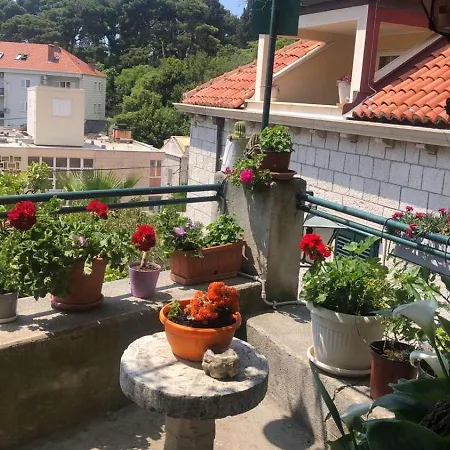 Guesthouse Manda-2