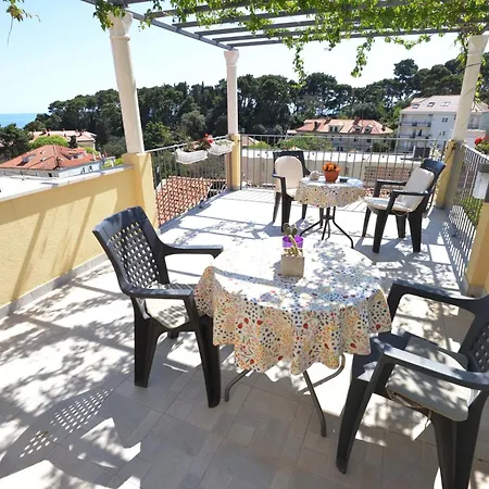 Guesthouse Manda-3