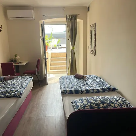 Rooms Lami-3