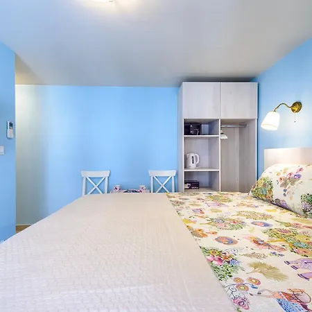 Stradun View En Suite Rooms & Studio-2