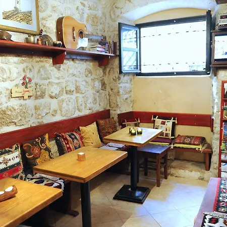 Old Town Hostel-2